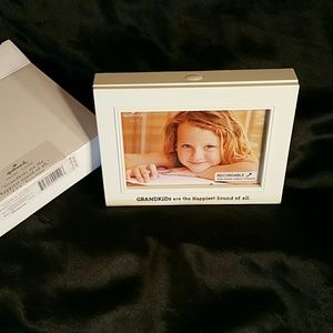 NIB Hallmark Recordable Frame